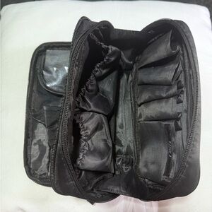 Black Universal Travel Organizer Bag (Like new)